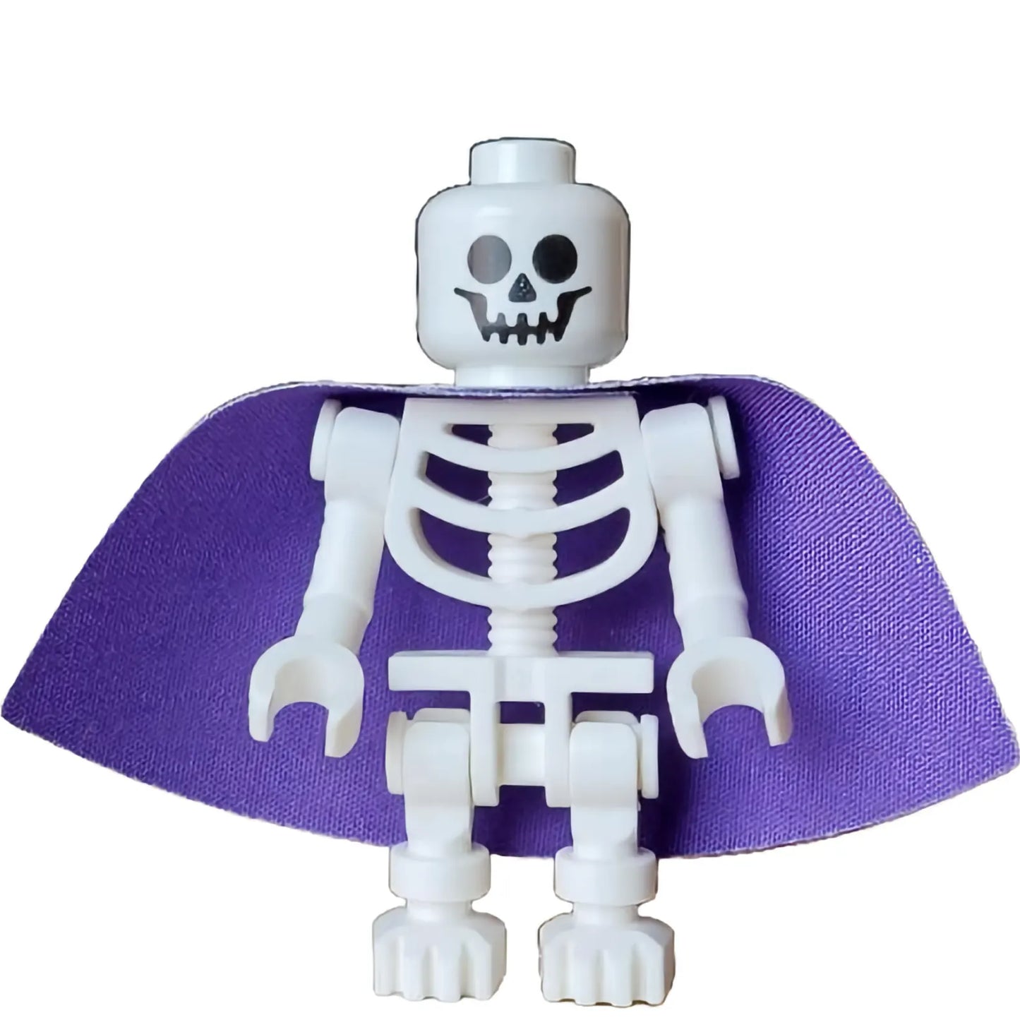 Minifig idea188 - Skeleton - Standard Skull, Bent Arms Vertical Grip, Holographic Cape (Kildar the Wizard)