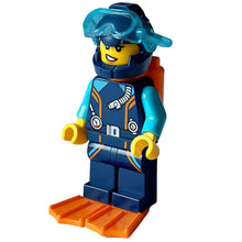 Minifig cty1640 - Arctic Explorer Diver - Female, Dark Blue Diving Suit and Helmet, Orange Air Tanks and Flippers, Trans-Light Blue Diver Mask