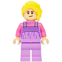 Minifig hp529 - Luna Lovegood - Medium Lavender Halter Top and Legs