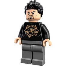 Minifig sh0747 - Tony Stark - Black Shirt with Gold Helmet
