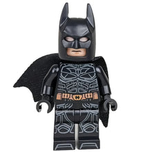 Minifig sh0791 - Batman - Black Suit with Copper Belt and Printed Legs (Type 2 Cowl)