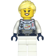 Minifig twn478 - Astronaut - Female, Flat Silver Spacesuit with Harness and White Panel with Classic Space Logo, Bright Light Yellow Hair
